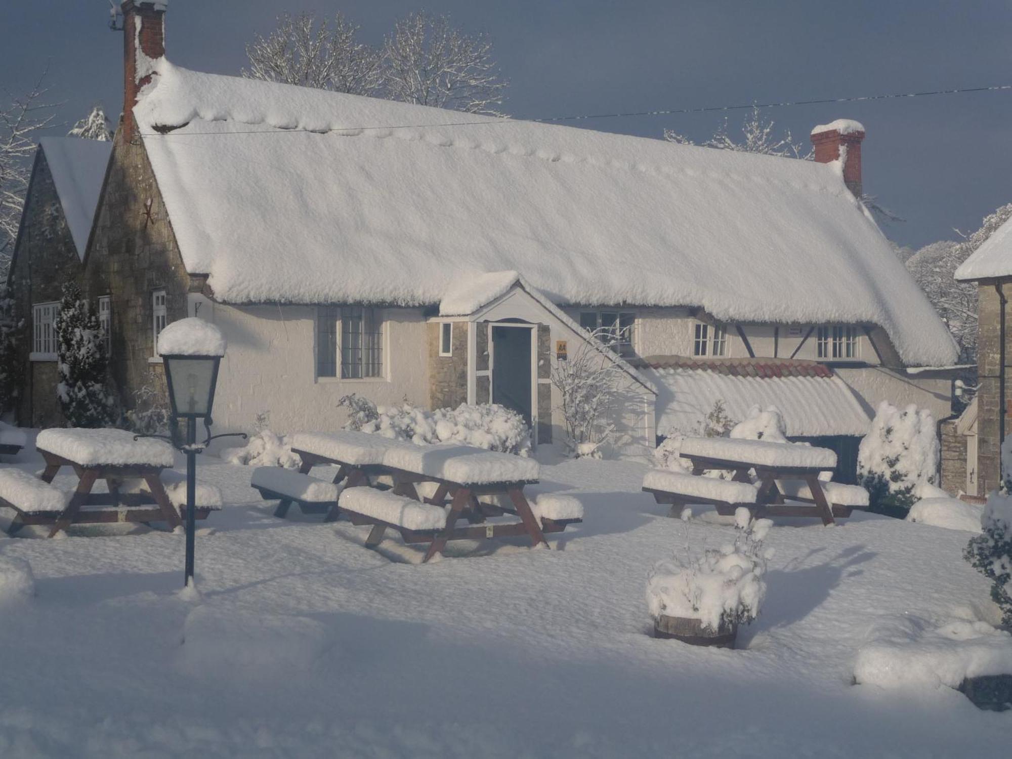 Compasses Inn Tisbury Eksteriør billede